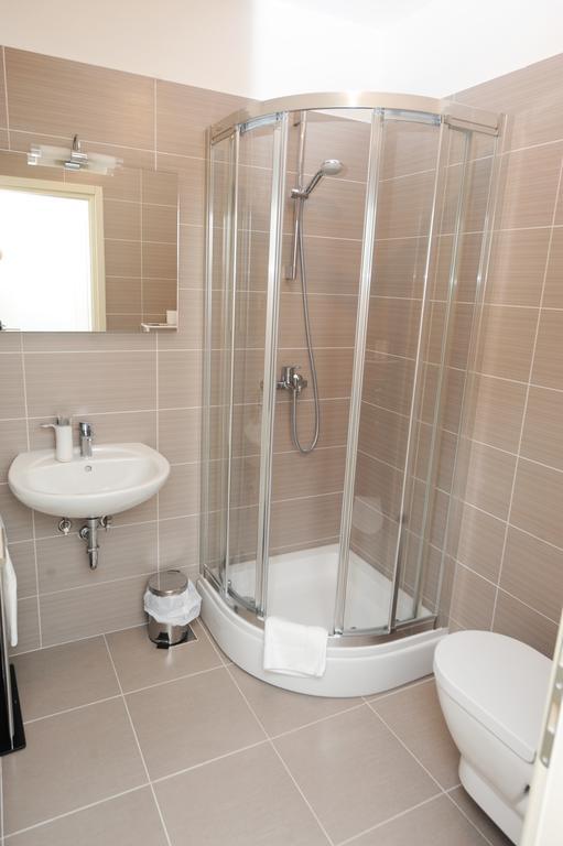 Aurora Apartments Σίμπενικ Δωμάτιο φωτογραφία