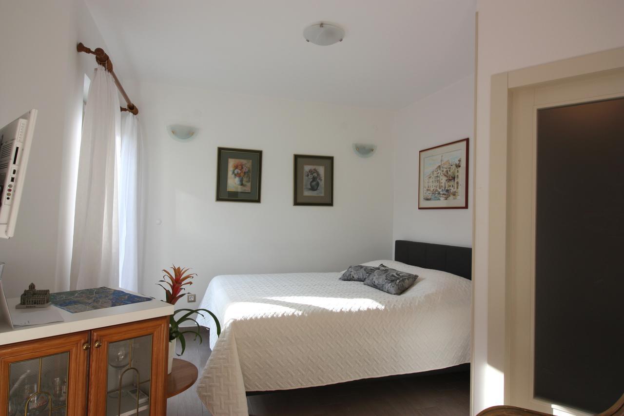 Aurora Apartments Σίμπενικ Εξωτερικό φωτογραφία