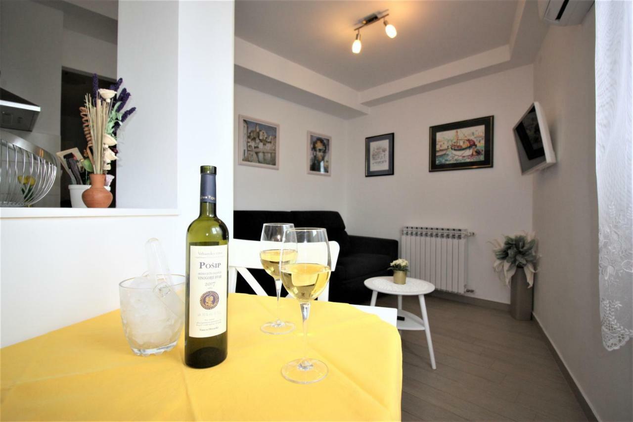 Aurora Apartments Σίμπενικ Εξωτερικό φωτογραφία