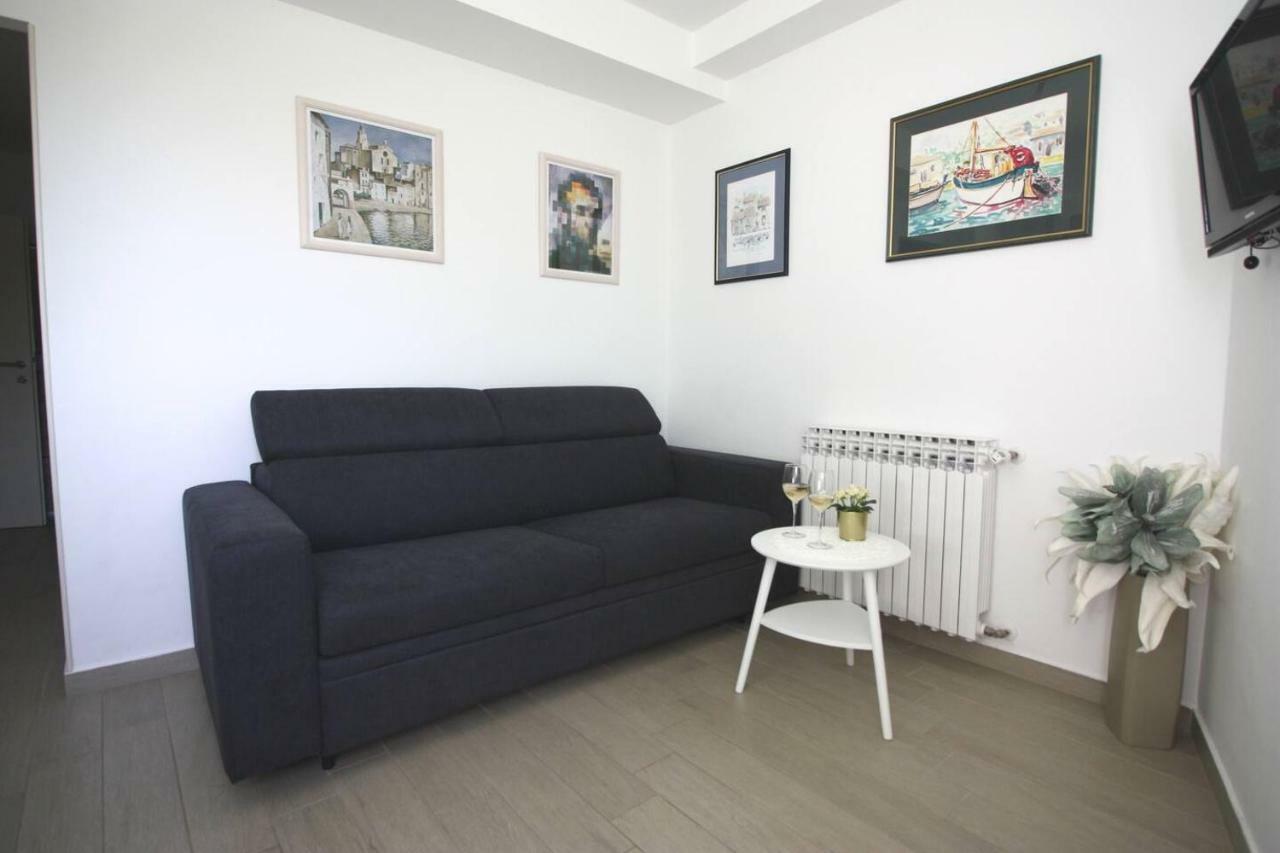 Aurora Apartments Σίμπενικ Εξωτερικό φωτογραφία
